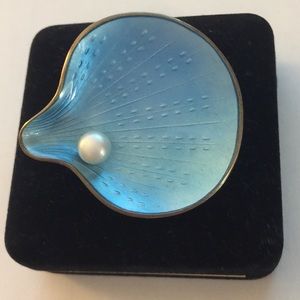 Vintage Sterling Vermeil Enamel Clam Shell Brooch